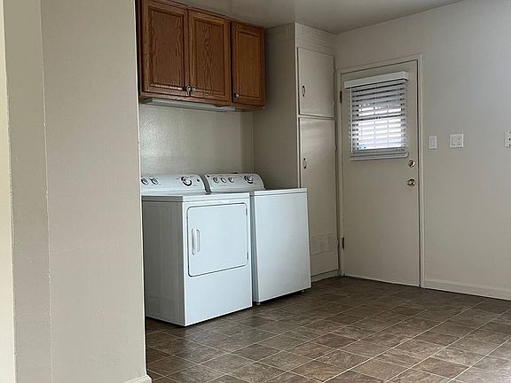 4th image of 1022-1070 Williams St #1729