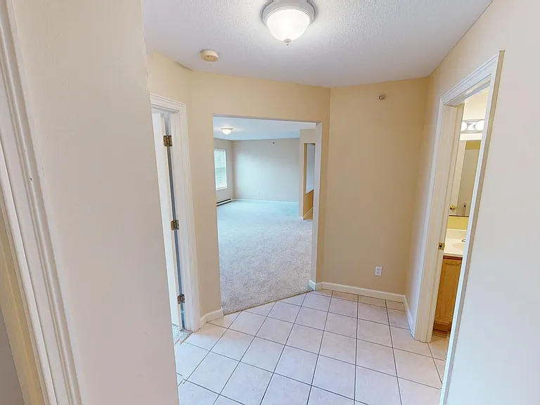3635 Indian Run Dr #5 — Photo 3