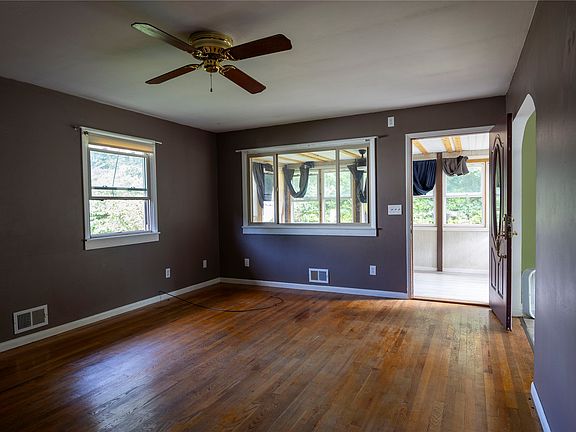 5th image of 222 E Campville Rd