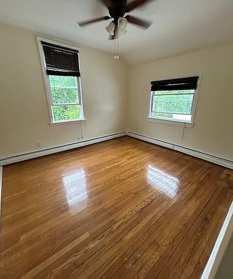 610 Pompton Ave #2 — Photo 4