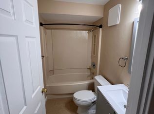 4975 Washington St #208, West Roxbury, MA 02132