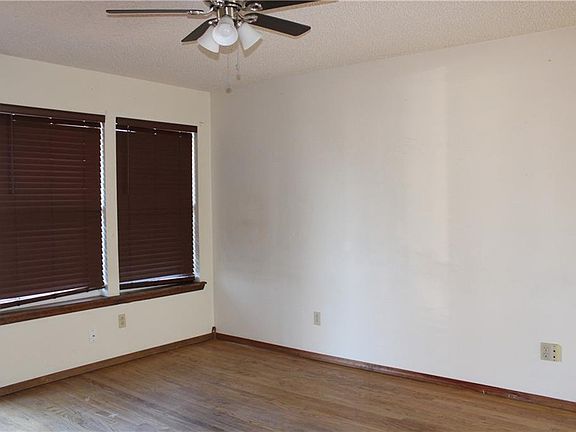 2nd image of 2100 Connie Dr