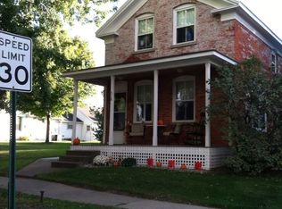 318 2nd St E, Wabasha, MN 55981