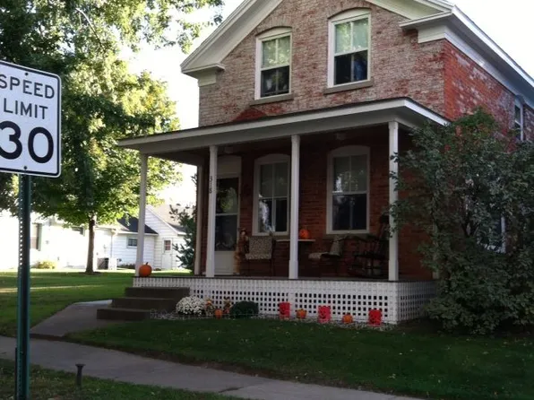 318 2nd St E, Wabasha, MN 55981