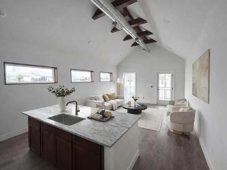 444 Jefferson St #A — Photo 3