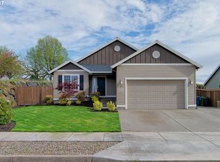 975 Grant St, Mount Angel, OR 97362