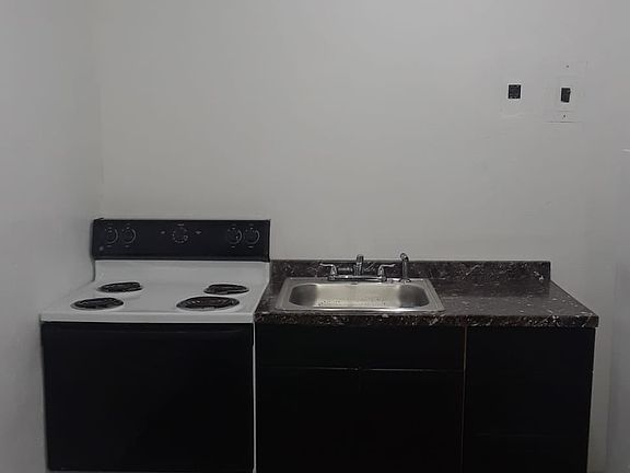 5th image of 2300 W Flagler St APT 03