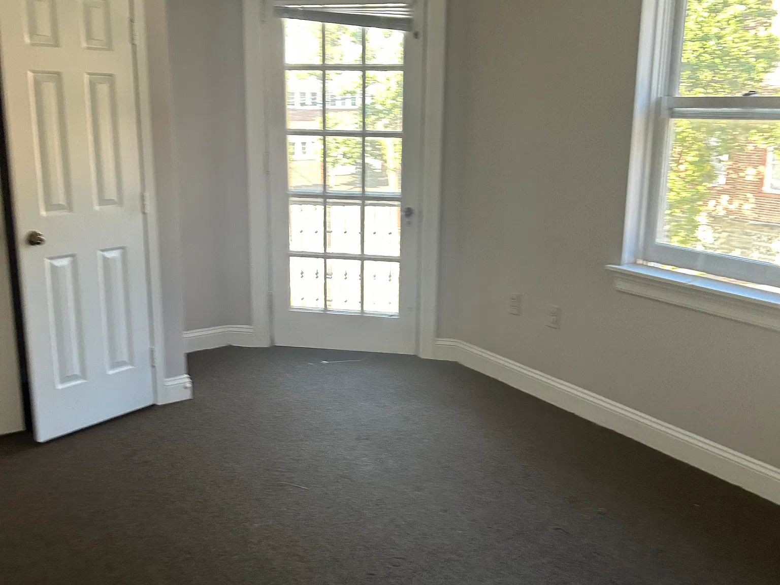 4 E Athens Ave — Photo 4
