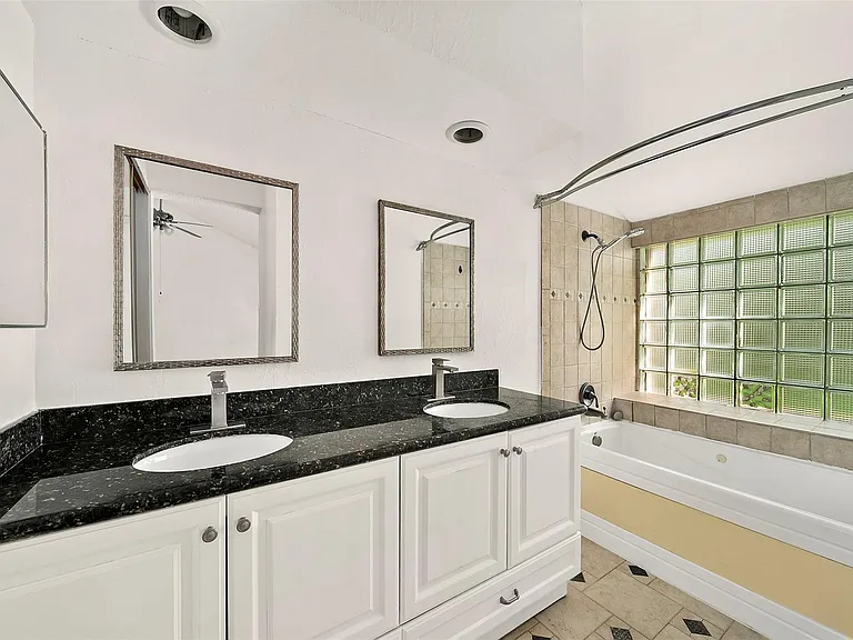 3219 The Highlands Dr — Photo 12