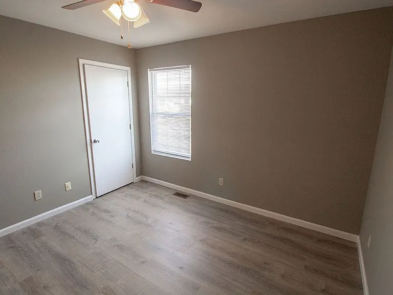 1518 Typhoon Ct — Photo 21