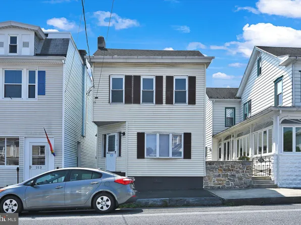 215 Market St, Auburn, PA 17922