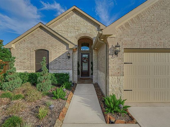 Have more free time to enjoy the lifestyle found at Bonterra with free front-yard maintenace.