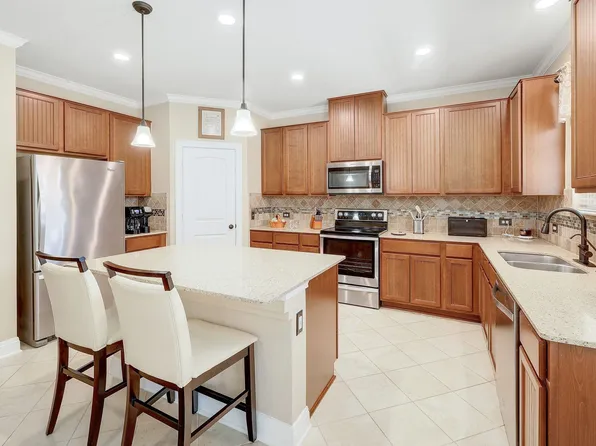 646 Landon Samuel Loop, Pflugerville, TX 78660