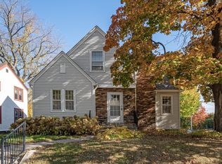 326 Hamline Ave S, Saint Paul, MN 55105
