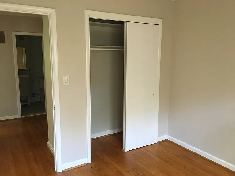 1115 Westbriar Ct NE — Photo 12