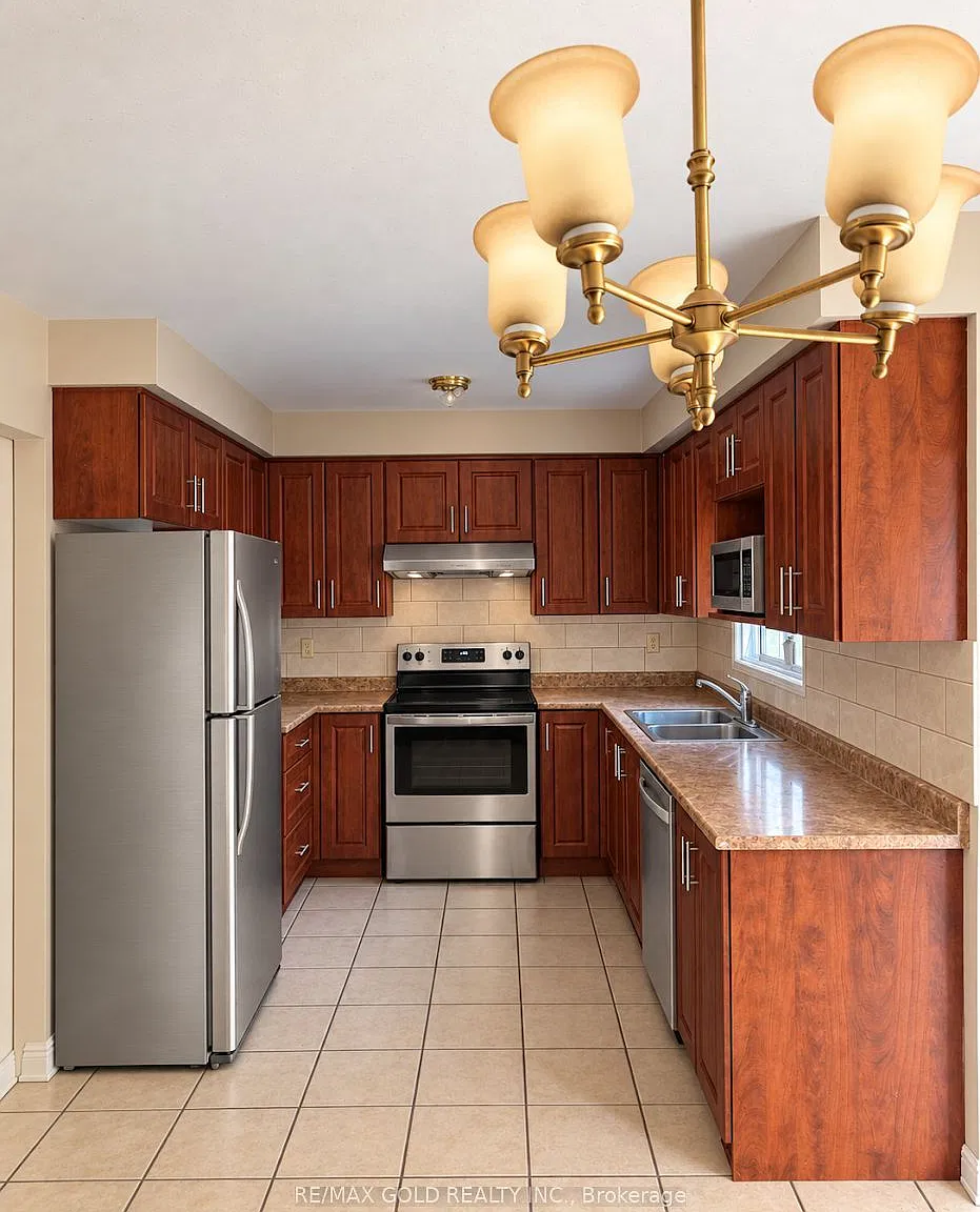 4 bed, $3,300 — Photo 3