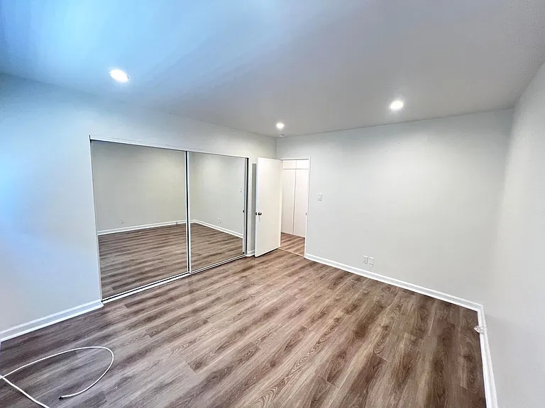 2408 Ocean Park Blvd — Photo 19