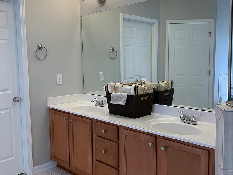 616 Marshtree Ln #301 — Photo 18