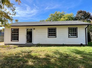 121 N Skyline Dr, Louisville, KY 40229