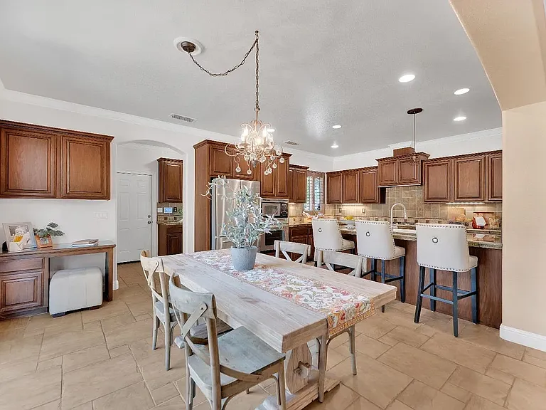 109 Palomares Ct — Photo 47