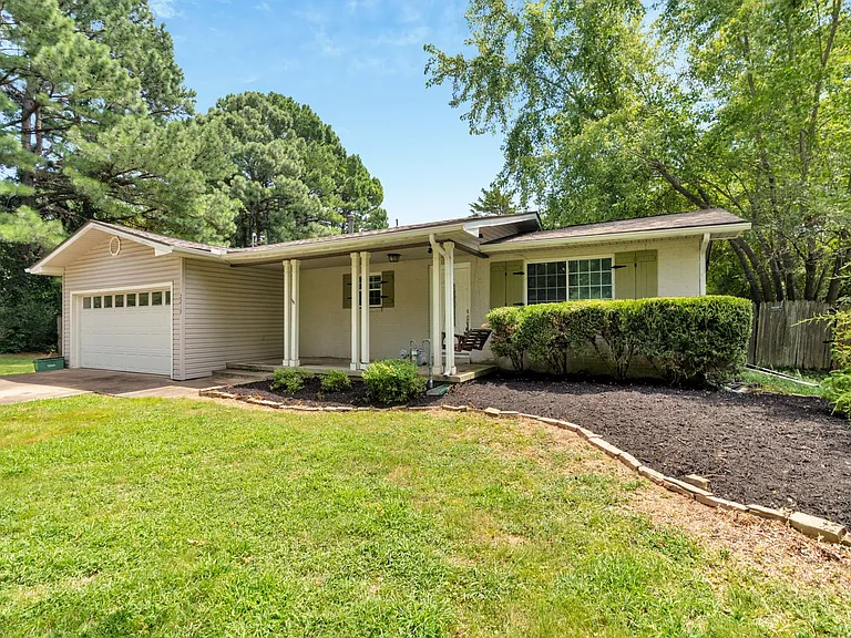 2219 W Ora Dr — Photo 3