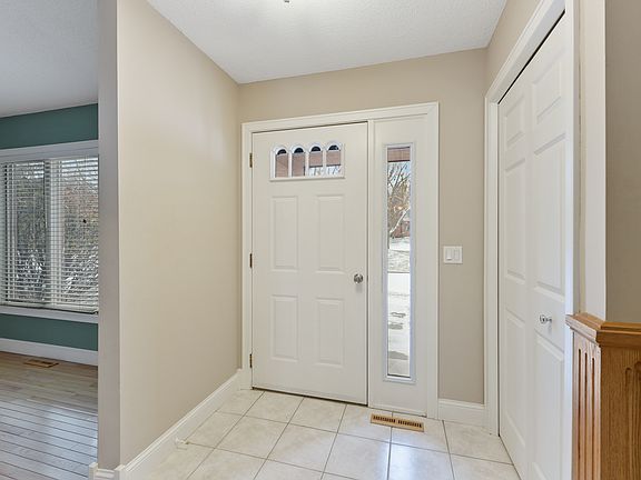 Front entryway
