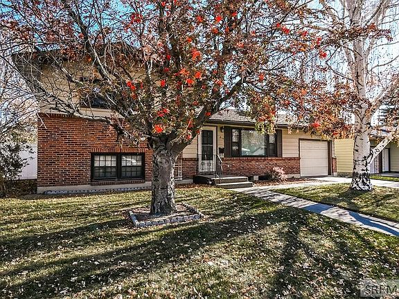 3rd image of 816 Jeri Ave