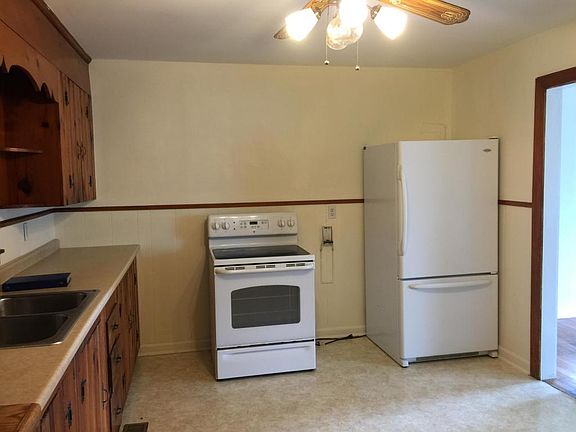 5th image of 1564 Walnut Ave