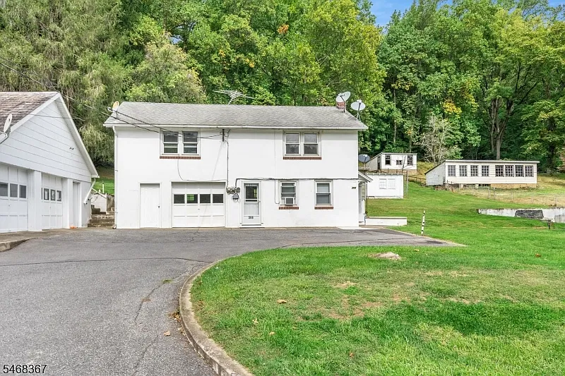 366 Church Rd