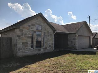 111 Hollys Way, San Marcos, TX 78666