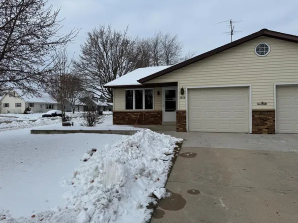 1236 Wisconsin AVENUE, Oostburg, WI 53070