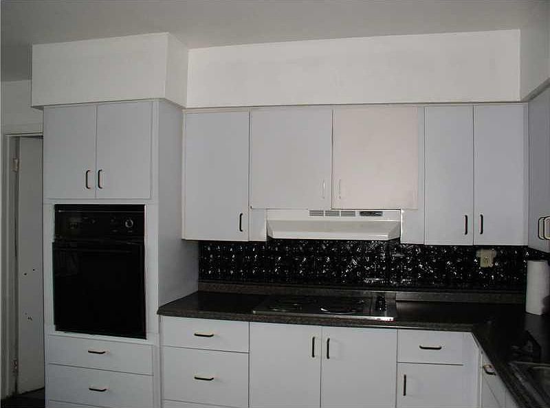 2nd image of 18610 NW 28th Pl