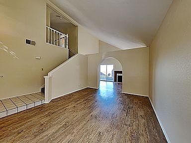 3rd image of 10350 Oakwood Crst