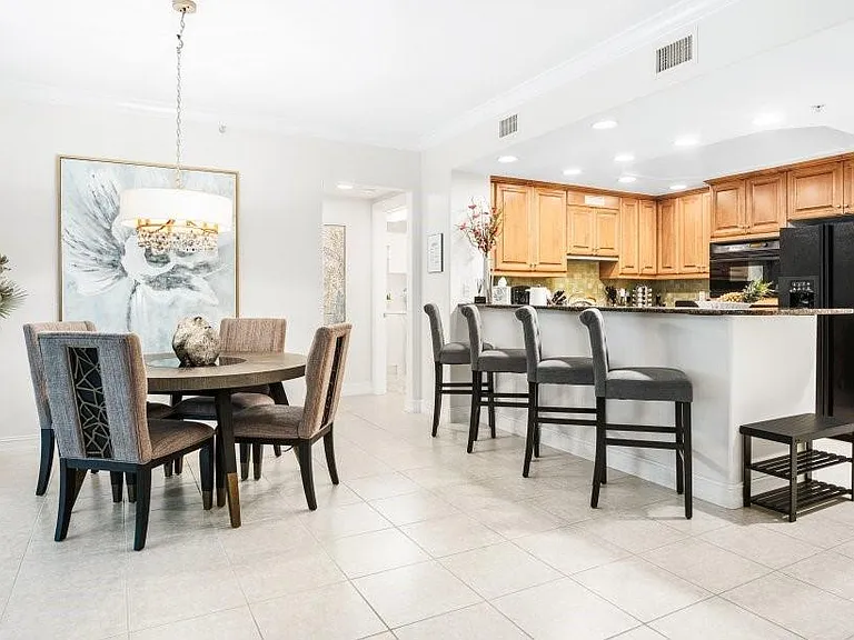 2728 Tiburon Blvd E #A-203 — Photo 3