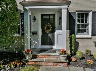 21 Cleverdon Rd, Ho Ho Kus, NJ 07423