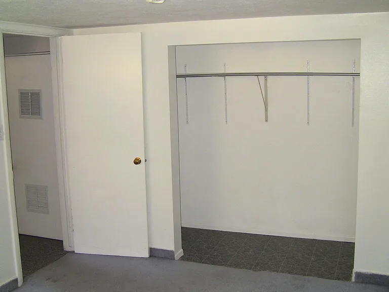 642 E Browning Ave #B — Photo 7