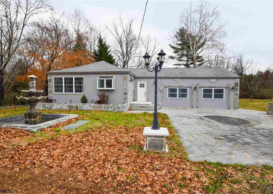 1st image of 1239 Belladonna Ave