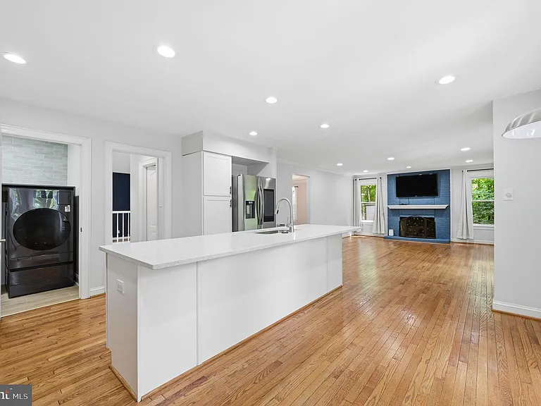 5610 Cavalier Woods Ln — Photo 14