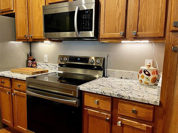 5th image of 37 Kassebaum Ln APT 106