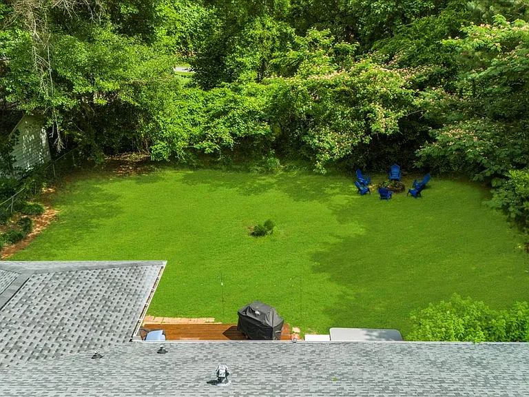 852 Benson Hurst Dr SW — Photo 11