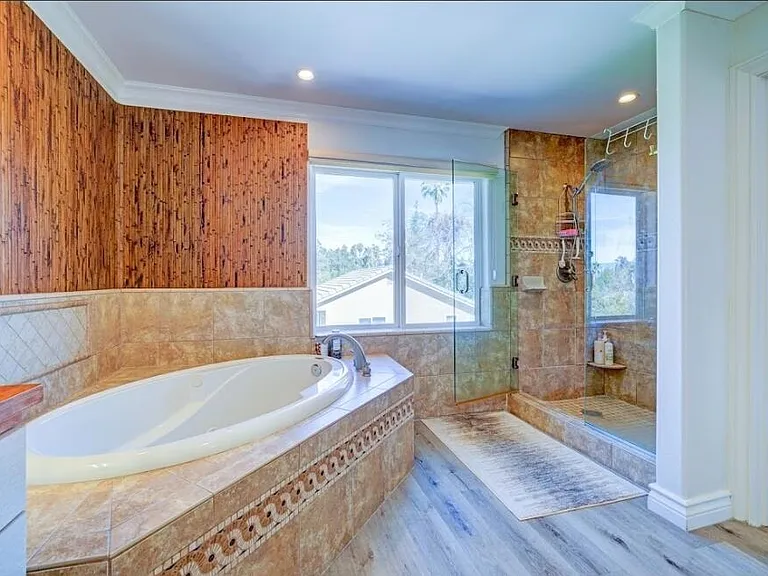 1377 Knoll Rd #B — Photo 9