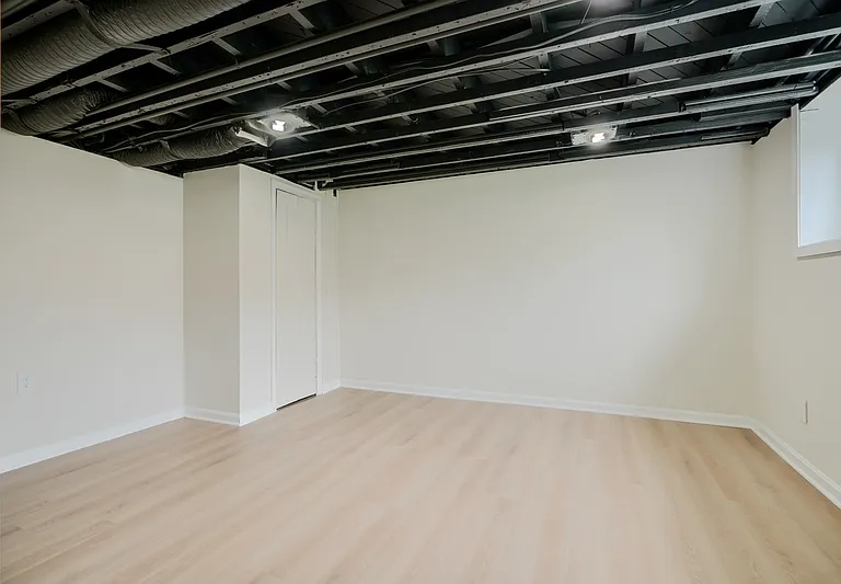 2976 Cornwall Rd #1 — Photo 15