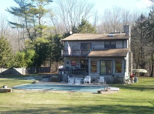 5 White Hall Hill Rd, Andover, NJ 07821