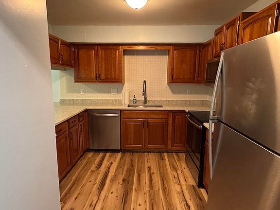 4th image of 8 Maryland Rd