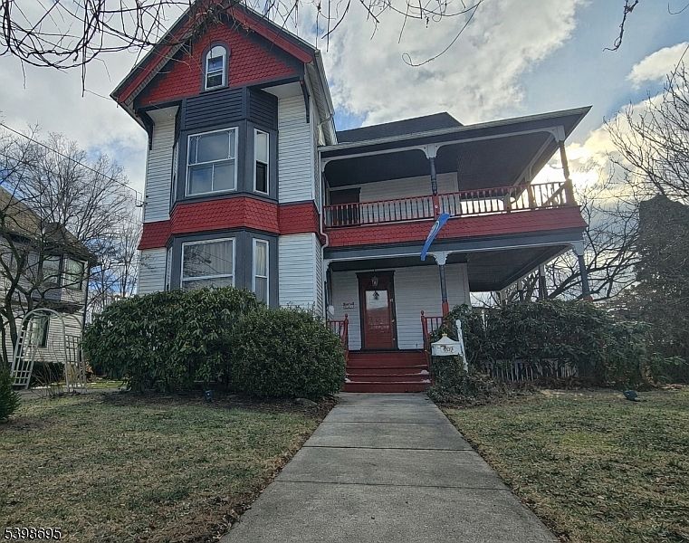 1st image of 608 3rd St