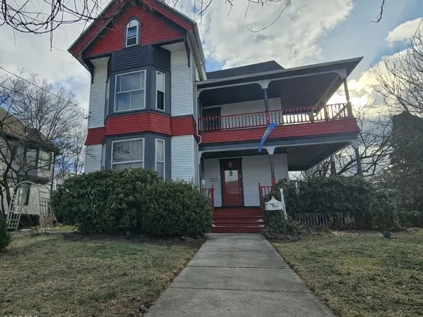 608 3rd St, Belvidere Twp., NJ 07823