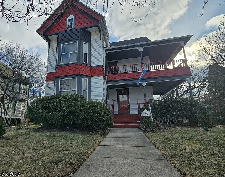 608 3rd St photo 1