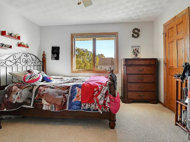 4932 N Waterford Dr — Photo 8