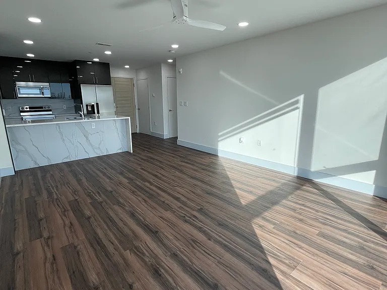 4906 Spruce St #512 — Photo 6