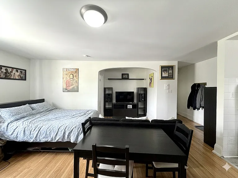 15 Hubbard Blvd #21 — Photo 4